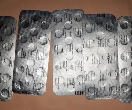 الإطاحة بأخطر المروجين بمحطة الأداء بالطريق السيار، و بحوزتهم 2185 قرصا مخدرا