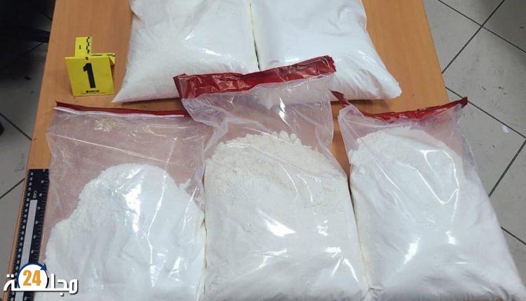 خريبكة….. الشرطة القضائية تتمكن من إيقاف شخصين يشتبه تورطهما في ترويج مخدر الكوكايين