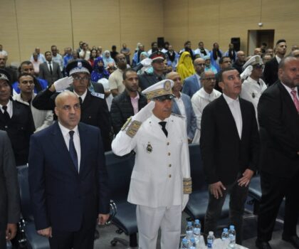 سيدي إفني: عامل الإقليم يترأس حفل الانصات للخطاب الملكي السامي ومراسم تحية العلم الوطني ومجموعة من الأنشطة الهامة احتفالا بعيد العرش المجيد