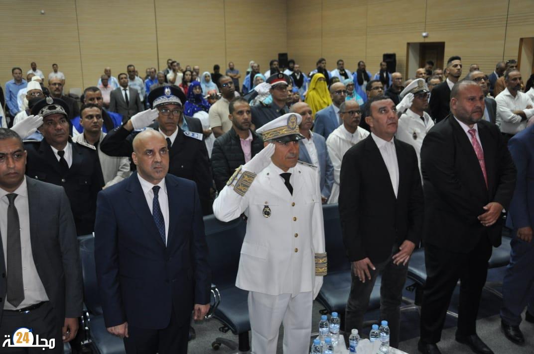 سيدي إفني: عامل الإقليم يترأس حفل الانصات للخطاب الملكي السامي ومراسم تحية العلم الوطني ومجموعة من الأنشطة الهامة احتفالا بعيد العرش المجيد