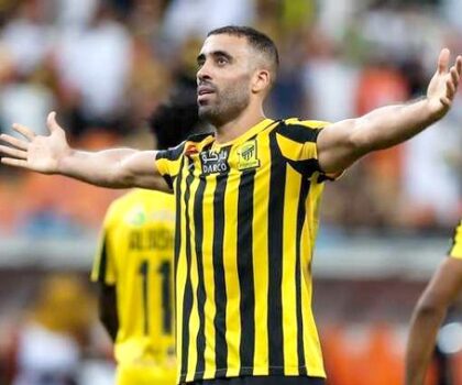 الدواي المغربي عبد الرزاق حمد الله يتصدر ترتيب هدافي الدوري السعودي