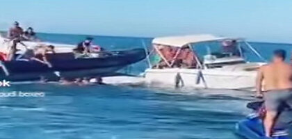 هكذا تم انقاذ “حراكة” من الناظور صدمتهم البحرية الإسبانية بمليلية هكذا تم انقاذ “حراكة” من الناظور صدمتهم البحرية الإسبانية بمليلية