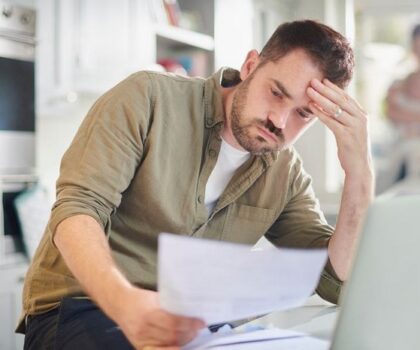 الأزمات المادية والاضطرابات النفسية