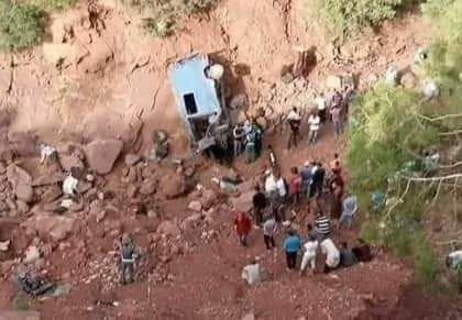 حَادثـة مروعة تُنهي حياة 24 شخصاً بسيدي بولخلف اقليم ازيلال