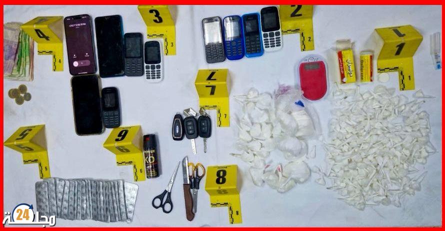 طنجة.. توقيف ثلاثة من أصحاب السوابق وحجز 400 غرام من الكوكايين و300 قرص مهلوس