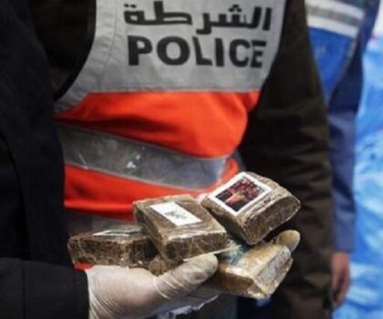 باب سبتة..ضبط وحجز 56 كلغ من مخدر الشيرا