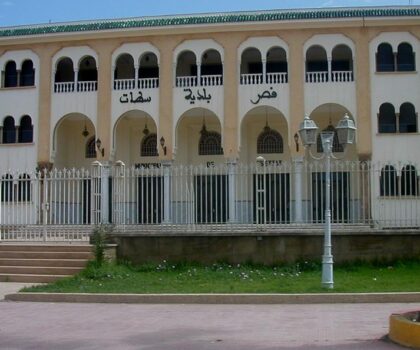 الاتحاد الجمعوي للتنمية والتضامن بسطات يستنكر الوضع الكارثي للمدينة ويعلن سنة من الاحتجاج