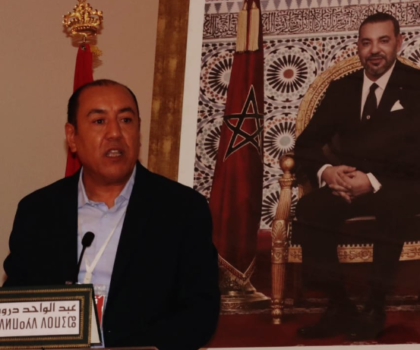 عبد الواحد الدريوش.. “نحن بحاجة لبراديغمات أخرى من أجل تنزيل الخطب الملكية، التي لا يمكن التعامل معها كرسائل عابرة بل كاستراتيجية حقة”