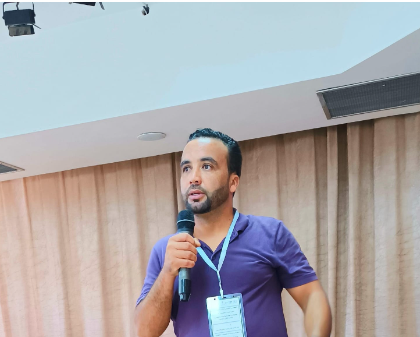 ملك المغرب محمد السادس يدعو الجزائر لإقامة “علاقات طبيعية”