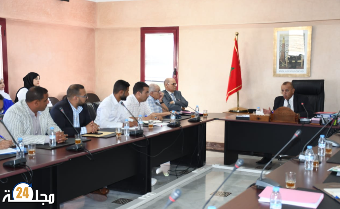 لقاء حول التدبير المالي الترابي بين إكراهات الواقع ومتطلبات الحكامة والجدية كمنهاج وممارسة لتنزيل مخططات الجماعات للتنمية بمقر عمالة انزكان ايت ملول