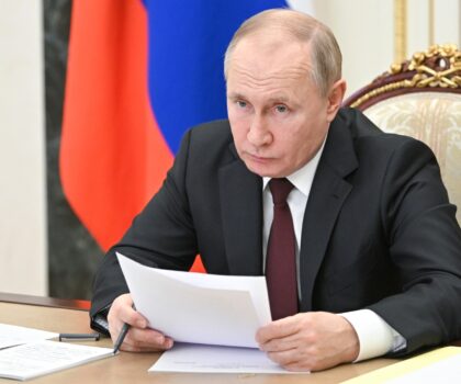 الرئيس الروسيا يُبرق الملك محمد السادس مواسياً