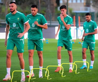 أسود الأطلس يتوافدون على مركب محمد السادس