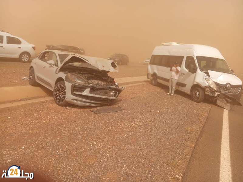 بسبب الزوابع الرملية.. مصرع ثلاثة أشخاص على الطريق السيار بين الدار البيضاء و اكادير