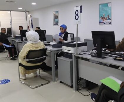 الحكومة تلغي ديون وغرامات مستفيدين من التأمين الإجباري عن المرض