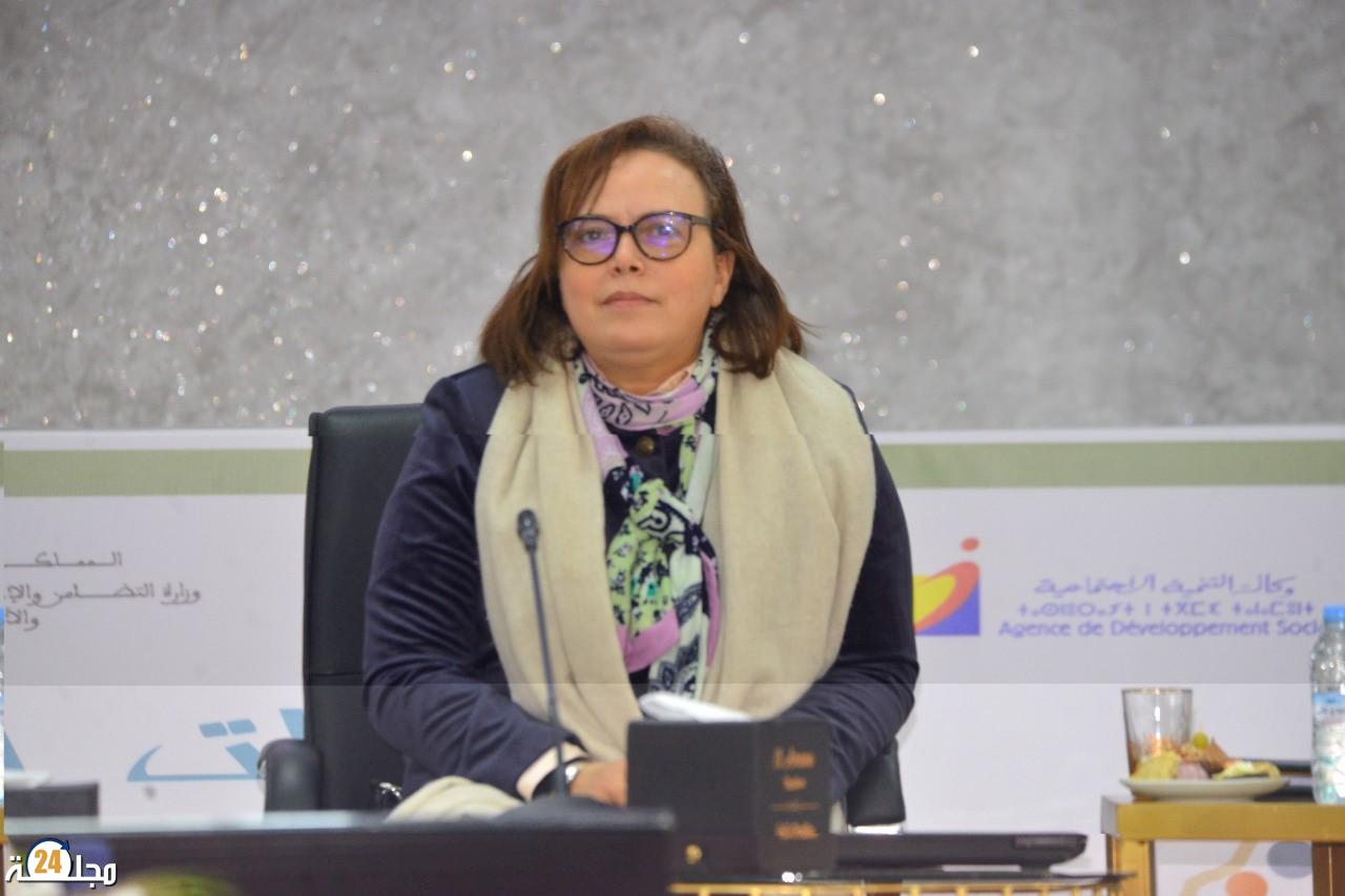 وزير الأسرة تطلق خطة للنهوض بأوضاع المسنين