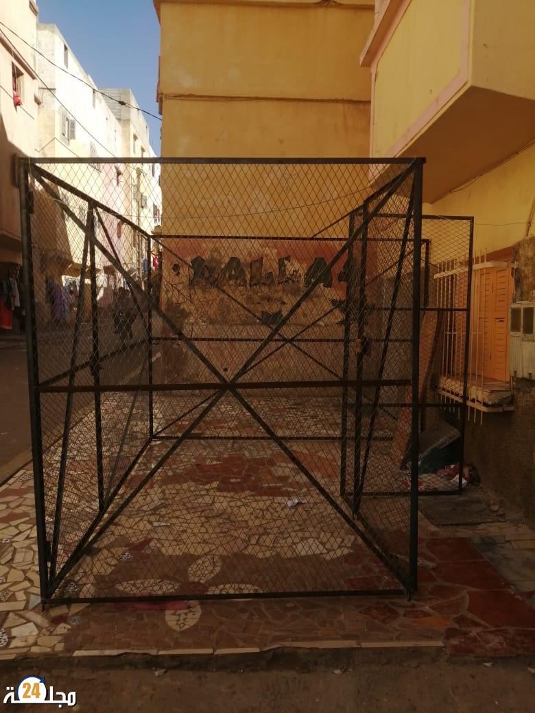 استغلال الملك العمومي في حي سيدي عبد الكريم بسطات: تجاوزات وتقاعس في التدخل