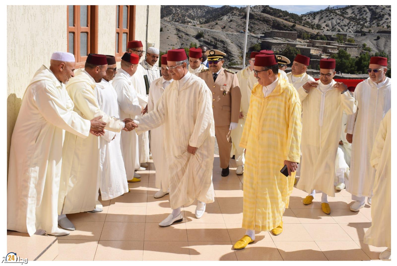 بمناسبة ذكرى وفاة الملك الحسن الثاني.. لجنة ملكية تسلم هبة ملكية لزاويةسيدي يحيى ويوسف