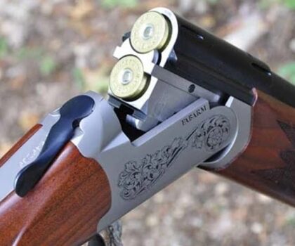 خلاف بسيط مع قاصرين ينتهي إلى إطلاق نار ببندقية صيد