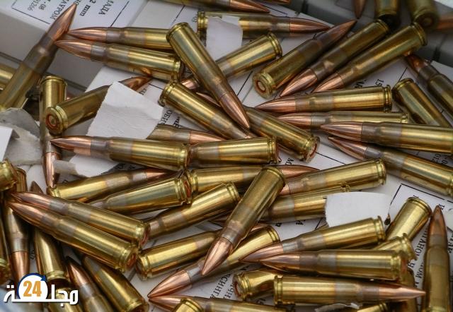 الدرك الملكي تواصل  التحقيق في اكتشاف كمية من الرصاص الحي والسلاح الناري على الطريق السيار بين سطات ومراكش