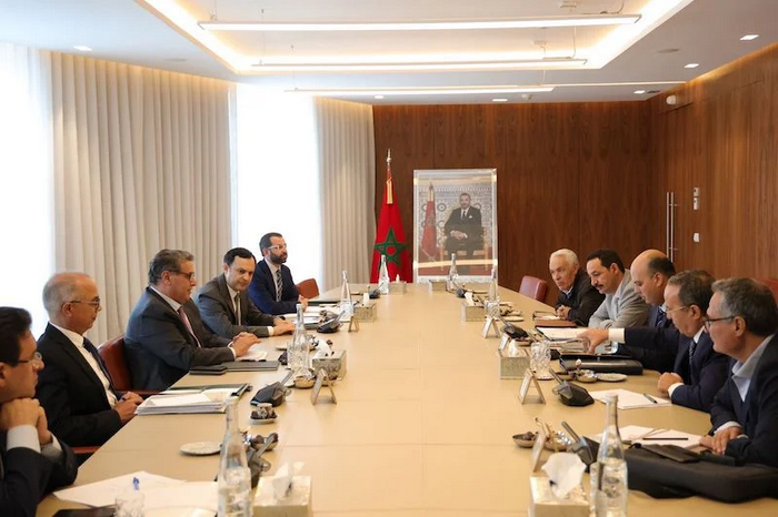 رئيس الحكومة يدعو النقابات التعليمية للحوار يوم الاثنين المقبل