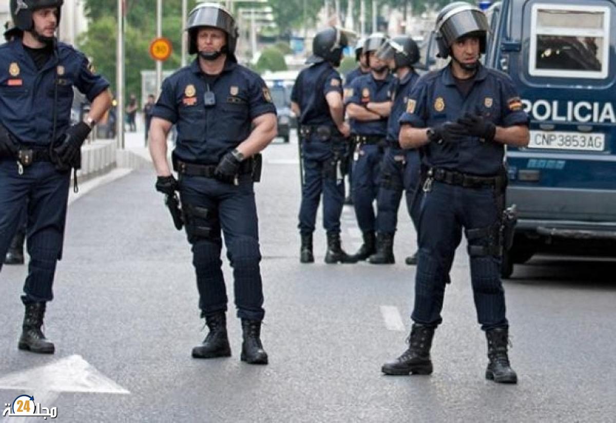 الشرطة الإسبانية تكتشف كمية مهمة من الكوكايين داخل أسطوانات معدنية