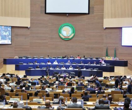 المغرب يجدد التأكيد على ثلاثية السلم والأمن والتنمية لمواجهة تحديات القارة الإفريقية