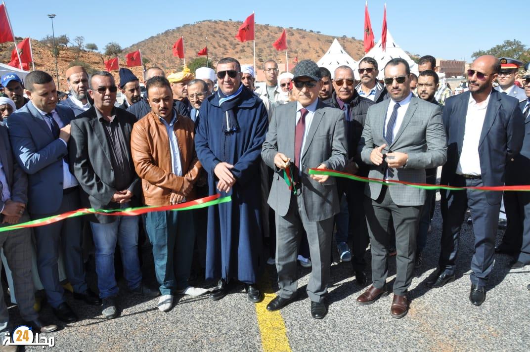 سيدي إفني: عامل الإقليم يشرف على تدشين وإعطاء انطلاقة مجموعة من المشاريع التنموية احتفالا بذكرى انطلاق المسيرة الخضراء المظفرة
