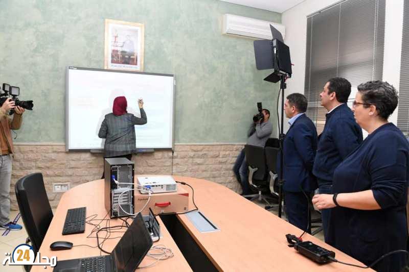 بموازاة مع الإضرابات المستمرة.. وزارة التربية الوطنية تطلق برامج الدعم الرقمي “عن بعد” لفائدة التلاميذ المتضررين