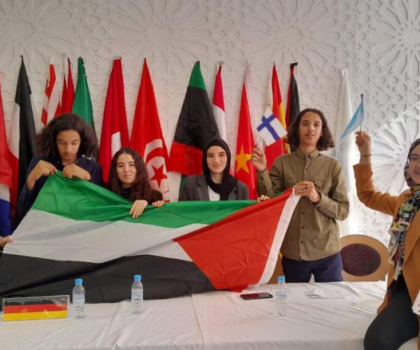 ندوة شبابية لمناقشة الأزمة الإنسانية المتصاعدة جراء حرب غزة