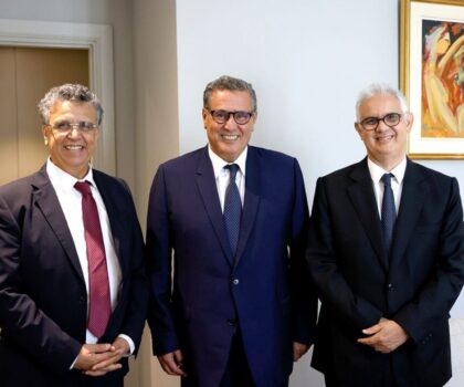 الأغلبية الحكومية تدعو إلى الضرب بيد من حديد على مرتكبي الهجوم الإرهابي بالسمارة