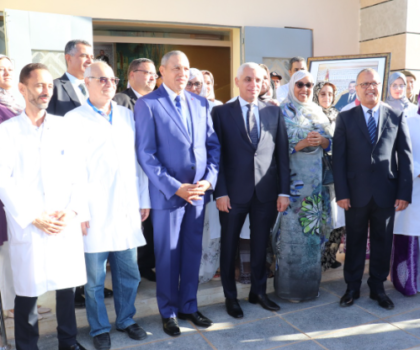 العيون…. بمناسبة ذكرى المسيرة الخضراء وزير الصحة و الحماية الإجتماعية يشرف على إعطاء الإنطلاقة لاشتغال ستة مراكز صحية .