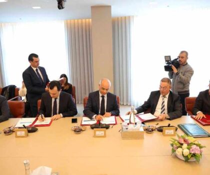 أبرز ما جاء في الاتفاق الموقع بين الحكومة والنقابات حول النظام الأساسي الخاص بموظفي التعليم