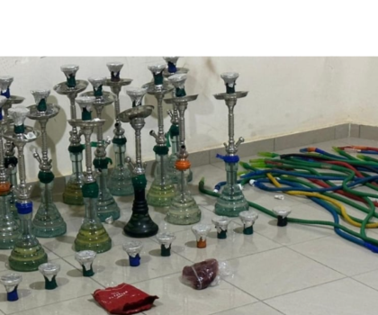 العيون…. الامن العمومي يداهم مقهى تم إعداده لتدخين الشيشا بجماعة المرسى
