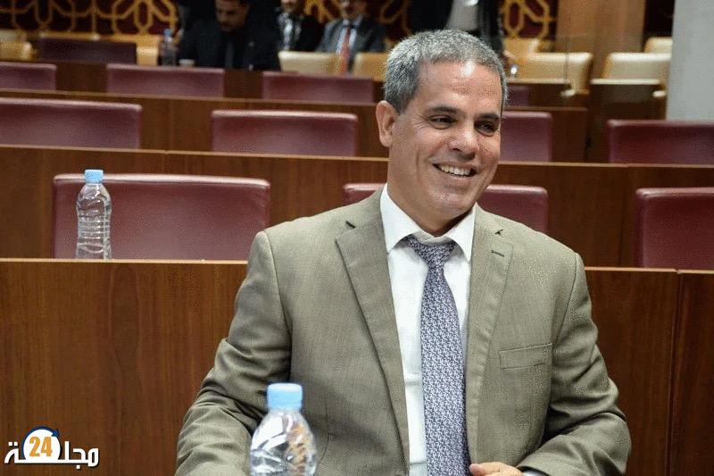 المحكمة الدستورية تجرد نائبا برلمانيا من عضويته
