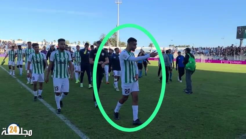 ياسين فاتن يرد على الجمهور الجديدي بمسك عضوه التناسلي وعقوبات قاسية تنتظره