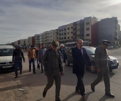 سطات : قائد ملحقة الادراية السادسة يشن حملة شرسة على الباعة الجائلين