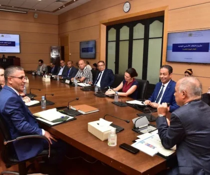 قطاع التعليم.. أجور وتعويضات الأساتذة محور اجتماع الحكومة والنقابات