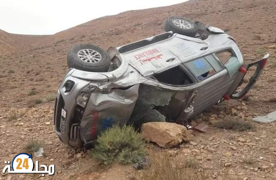 إنقلاب سيارة إسعاف ضواحي مدينة تيزنيت