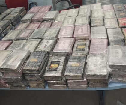 الكركرات…… عملية مشتركة للأمن الوطني و الجمارك بالمعارض الحدودي تسفر عن إحباط محاولة لإغراق البلاد بالمخدرات الصلبة و القوية