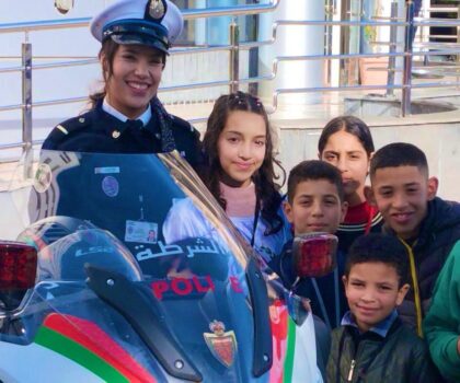 بناء على تعليمات حموشي.. ولاية أمن طنجة تخصص استقبالا رمزيا على شرف 21 طفلا وطفلة ينتمون لجمعية نور الهدى للحكامة والأعمال الاجتماعية