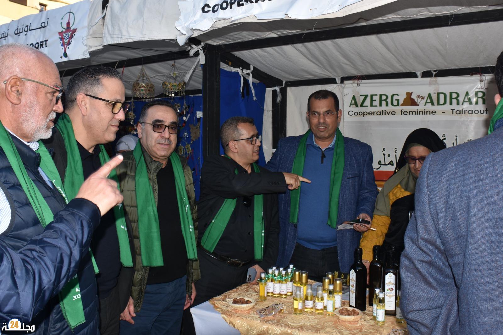 ختام المعرض التضامني للمنتوجات المجالية المنظم بطنجة بحضور رؤساء المجالس المنتخبة بإقليم تيزنيت