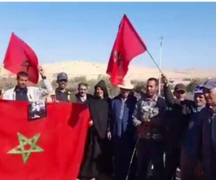 سطات : أزمة الماء والطريق بدوار الدويلية تخرج ساكنة اولاد فريحة للاحتجاج