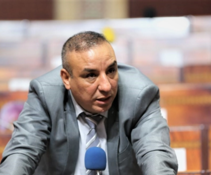 النائب البرلماني حسن أومريبط يساءل الوزير بنسعيد حول احتقان المشهد الصحفي