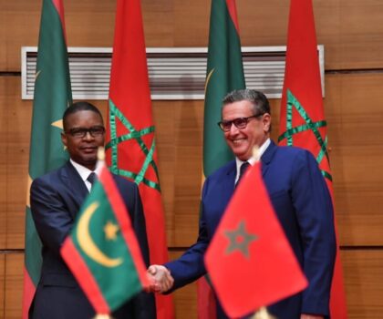 لتعزيز العلاقات المغربية الموريتانية.. وفد مغربي يحل بنواكشوط