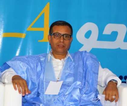 العيون… محمد عياش عضو المكتب السياسي لحزب الحمامة واقف على شغلوا مع باقي المنتخبين بالجهة لاستقبال رئيس الحزب عزيز اخنوش