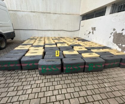 الشرطة القضائية بولاية أمن سطات تتمكن من إحباط محاولة تهريب حوالي أربعة أطنان من مخدر الشيرا