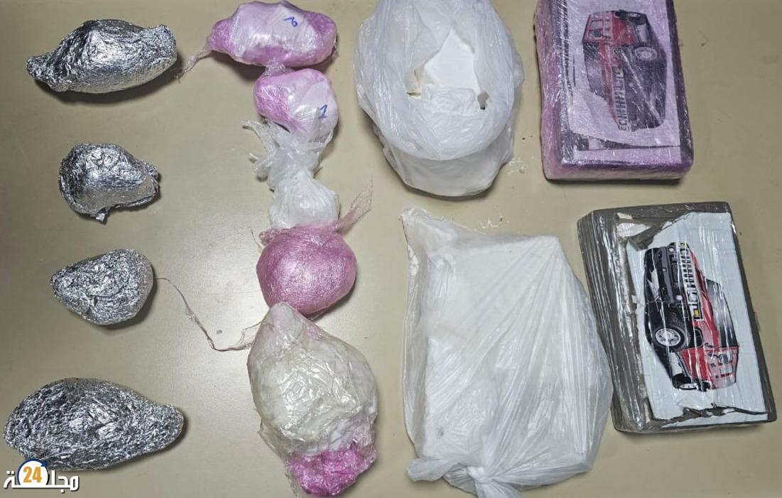 الشرطة القضائية بالدار البيضاء تتمكن من إيقاف شخصين يشتبه تورطهما بحيازة و ترويج مخدري الكوكايين و البوفا و جرائم أخرى خطيرة