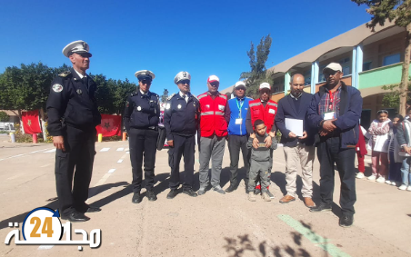 جمعيةآباء و أولياء التلاميذ بمدرسة أبي بكر الصديق بابن جرير تنظم يوماً تحسيسيا لفائدة تلاميذ المؤسسة
