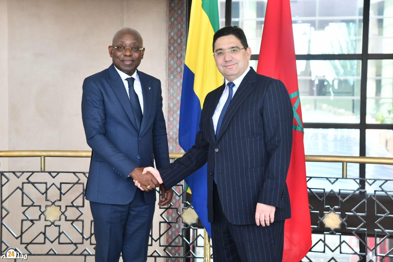 الغابون.. السلطة الانتقالية تشيد بالتزام المغرب “الثابت” بالعلاقات مع الغابون