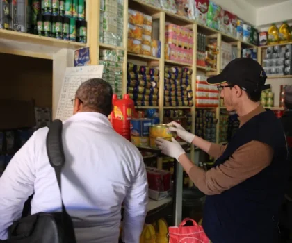لجنة تتبع الأسواق.. التموين وافر ومتنوع والأسعار تشهد بعض التغيرات